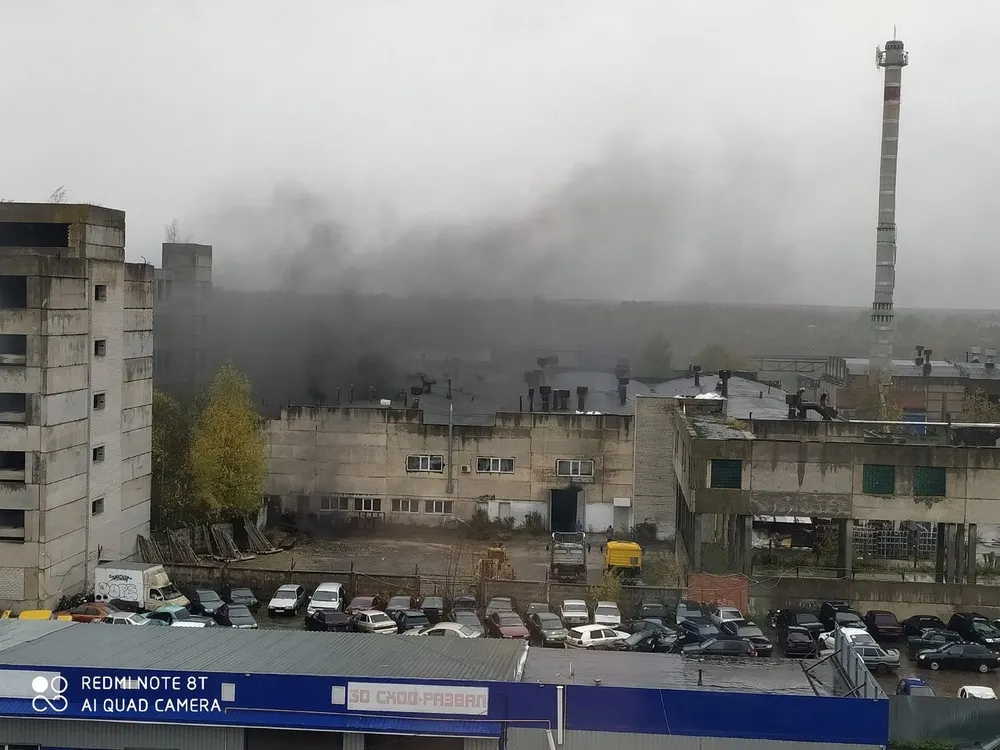 В Рыбинске горел бывший завод «Призма»
