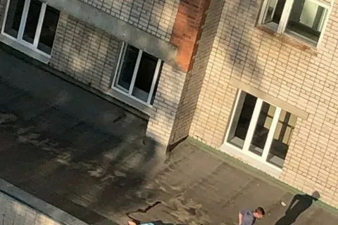 Из окна ярославской областной больницы выпал пациент