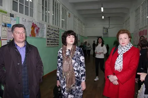 Депутаты муниципалитета Ярославля побывали в открытых (сменных) школах
