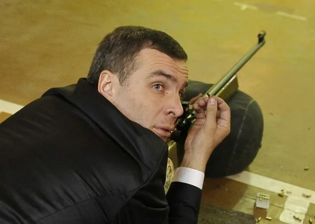 Председатель муниципалитета Ярославля Алексей Малютин принимает поздравления с днем рождения