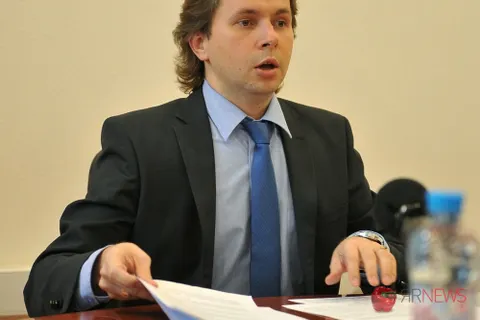 Глава избирательной комиссии Ярославской области Денис Васильев: « Полиция даст правовую оценку финансовым документам ГП»  С фото и видео