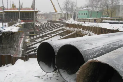 Строительные площадки  наступают на Бутусовский парк в центре Ярославля