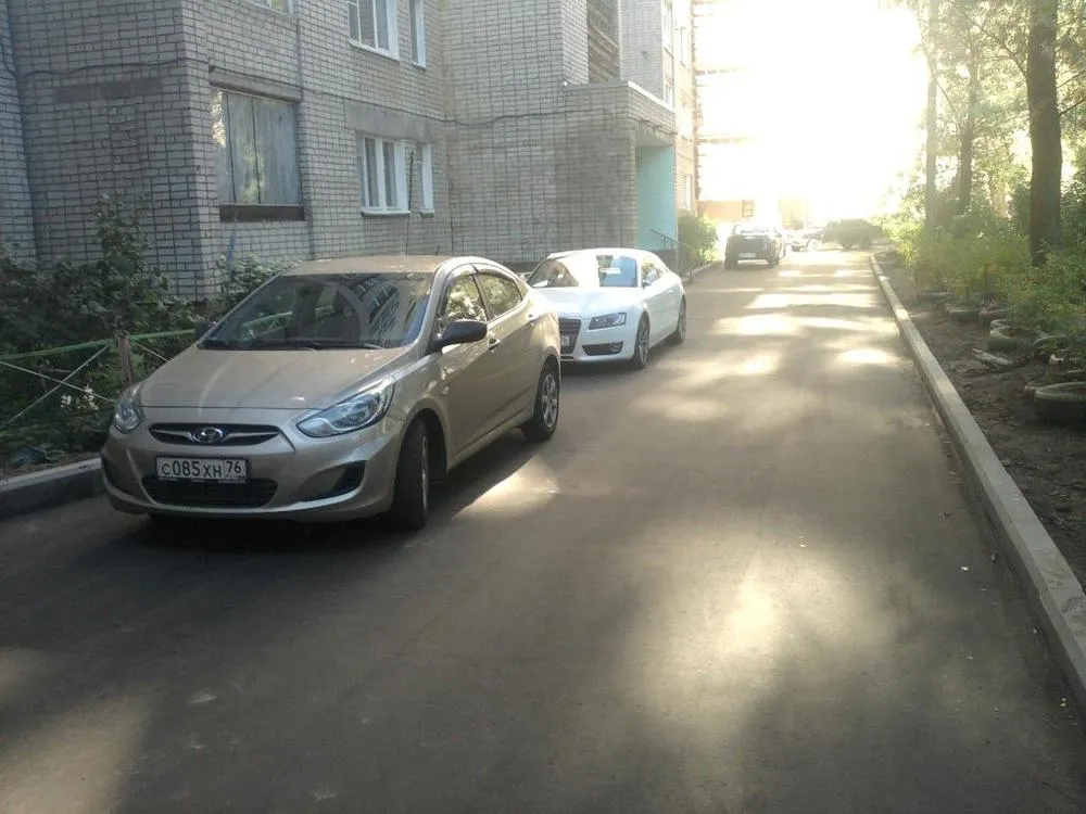 Работы по благоустройству дворов в Кировском районе Ярославля вышли на финишную прямую