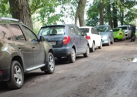 Ярославцы требуют отремонтировать Флотский спуск