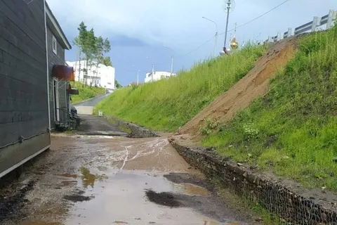 В Ярославской области размывает «губернаторский» мост