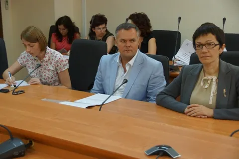 В Ярославской областной Думе обсуждали идею четырех базовых школьных предметов