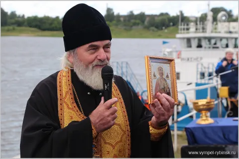 В Рыбинске спустили на воду большой гидрографический катер