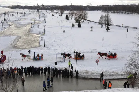 В Ярославле возродили традицию катания на масленичном поезде