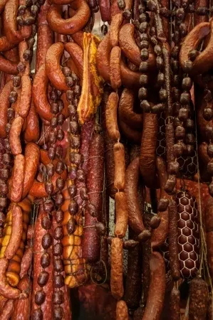 В предновогодние праздники в магазинах Ярославля воруют продукты