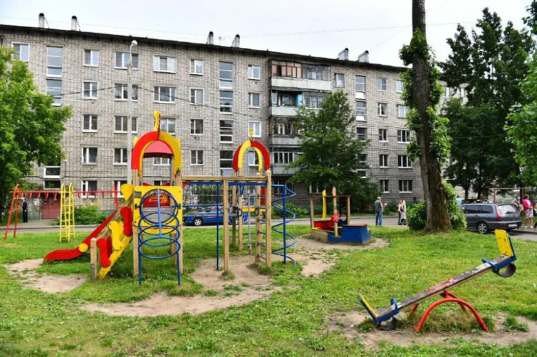 В Ярославле жители отказались от детского городка
