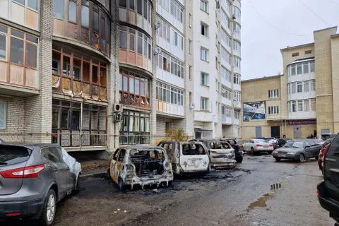 В Ярославле возбудили уголовное дело из-за массового автопожара