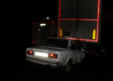 В Тутаеве Жигули угодили под грузовик