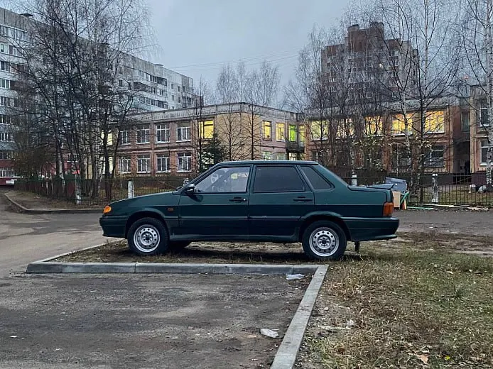 Ярославские депутаты подняли проблему нехватки парковок 