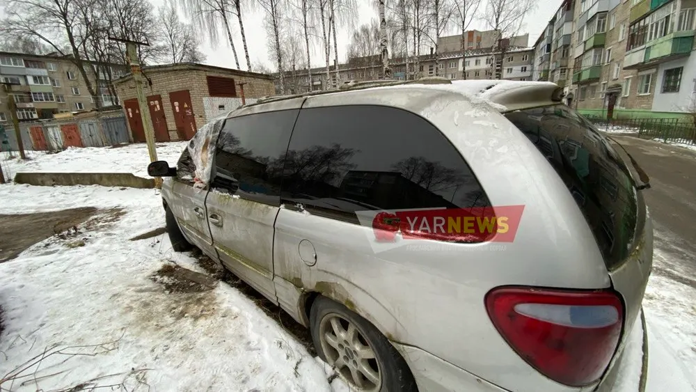 Судьба живущего в «Крайслере» ярославского бомжа решится к концу недели
