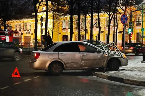 Легковушка перевернулась на дороге под Тутаевом