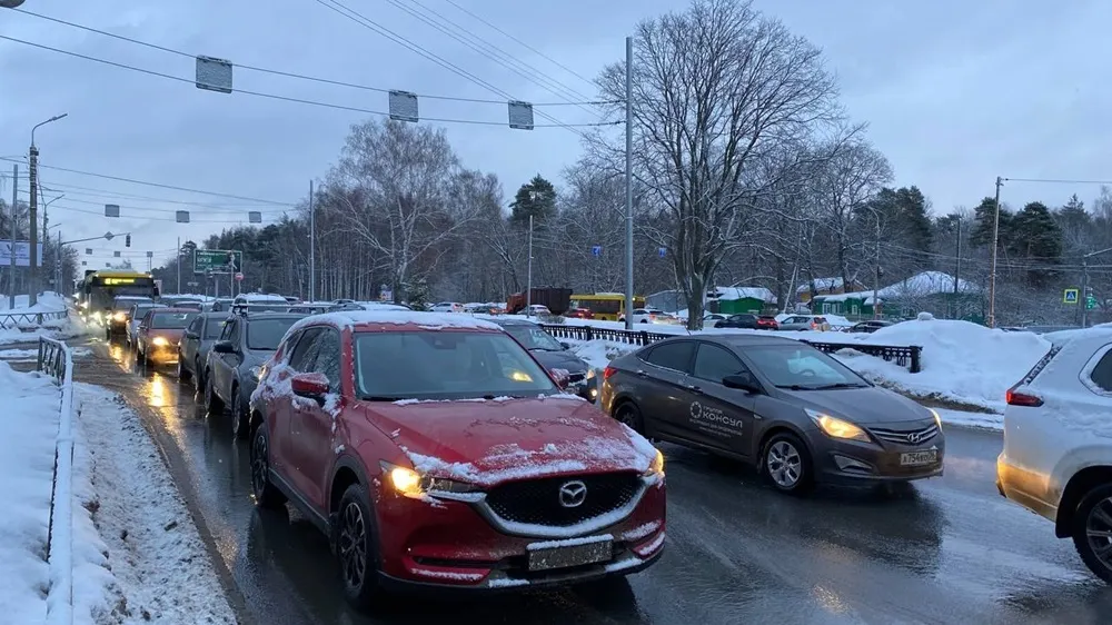 На заволжском проспекте в Ярославле сделают выделенку для автобусов