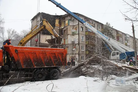 В храмах Ярославля проходят поминальные службы по погибшим