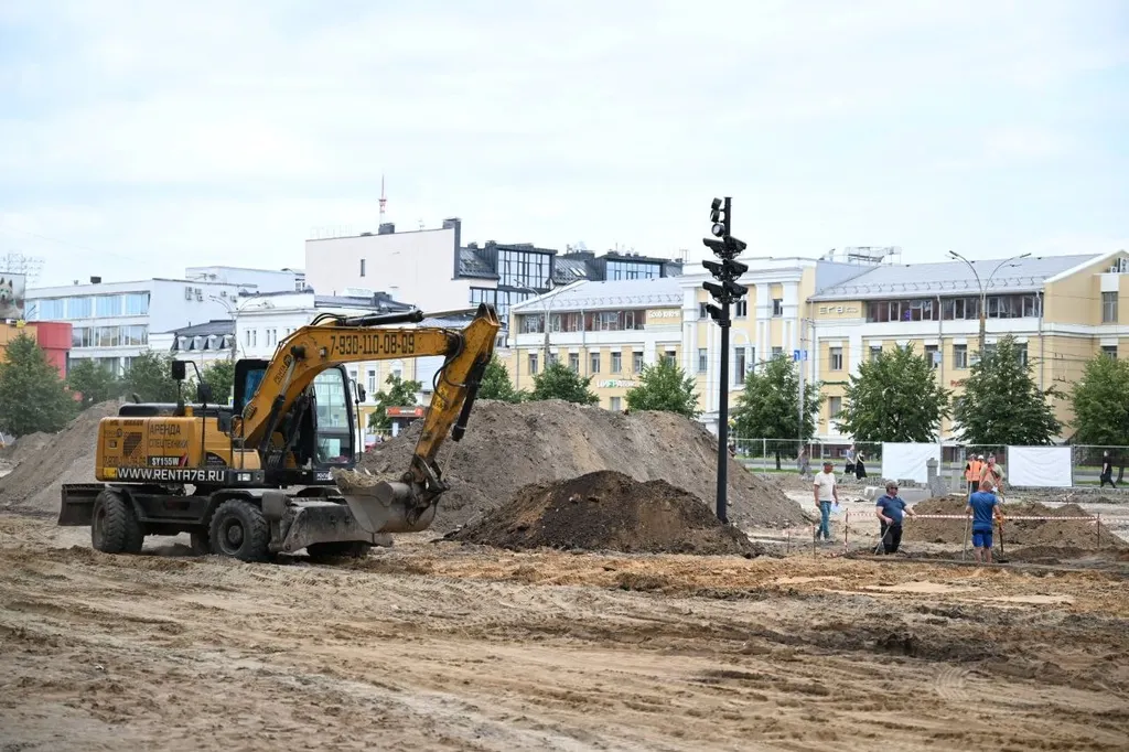 Благоустройство площади Юности в Ярославле завершат в сентябре