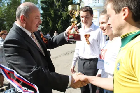 Мышкин поклонился Курицину в пояс