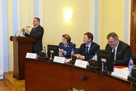 Сергей Ястребов обозначил задачи, стоящие перед регионом в миграционной сфере