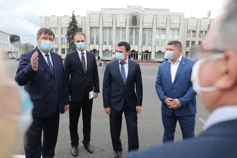 Ярославские больницы и школы получили новую технику
