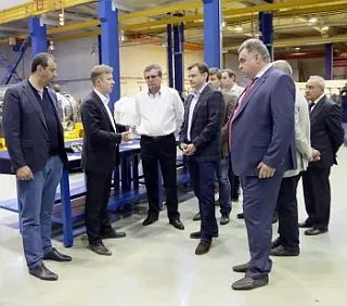 Заместитель министра промышленности и торговли России и гендиректор ОДК посетили НПО «Сатурн» в Ярославской области