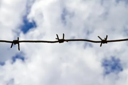 Бывшего сотрудника исправительной колонии в Рыбинске подозревают во взяточничестве