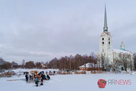 Крещение в Ярославле: фоторепортаж Ильи Бесхлебного