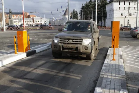 В Ярославле начали работать две платные парковки