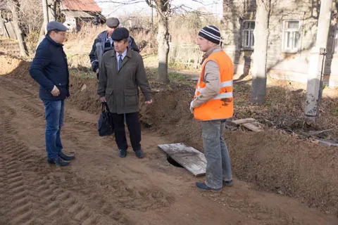Депутаты облдумы и общественники проверили качество ремонта дорог Ростова