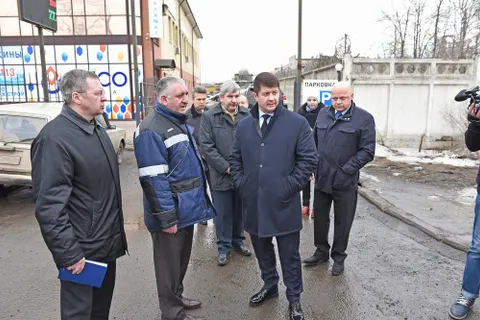 Владимир Слепцов проверил качество гарантийного ямочного ремонта