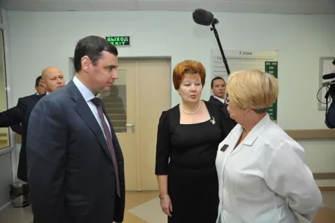 Дмитрий Миронов посетил Ярославский областной перинатальный центр