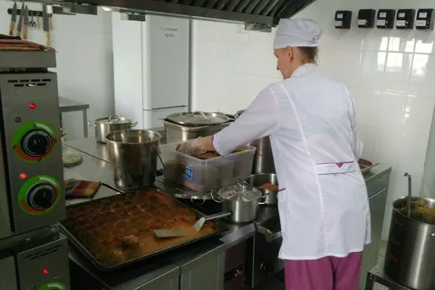 В Ярославле родители проверили, чем кормят их малышей