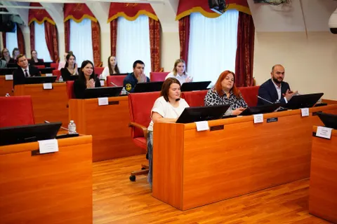 В Ярославской областной Думе прошло первое заседание молодежного парламента