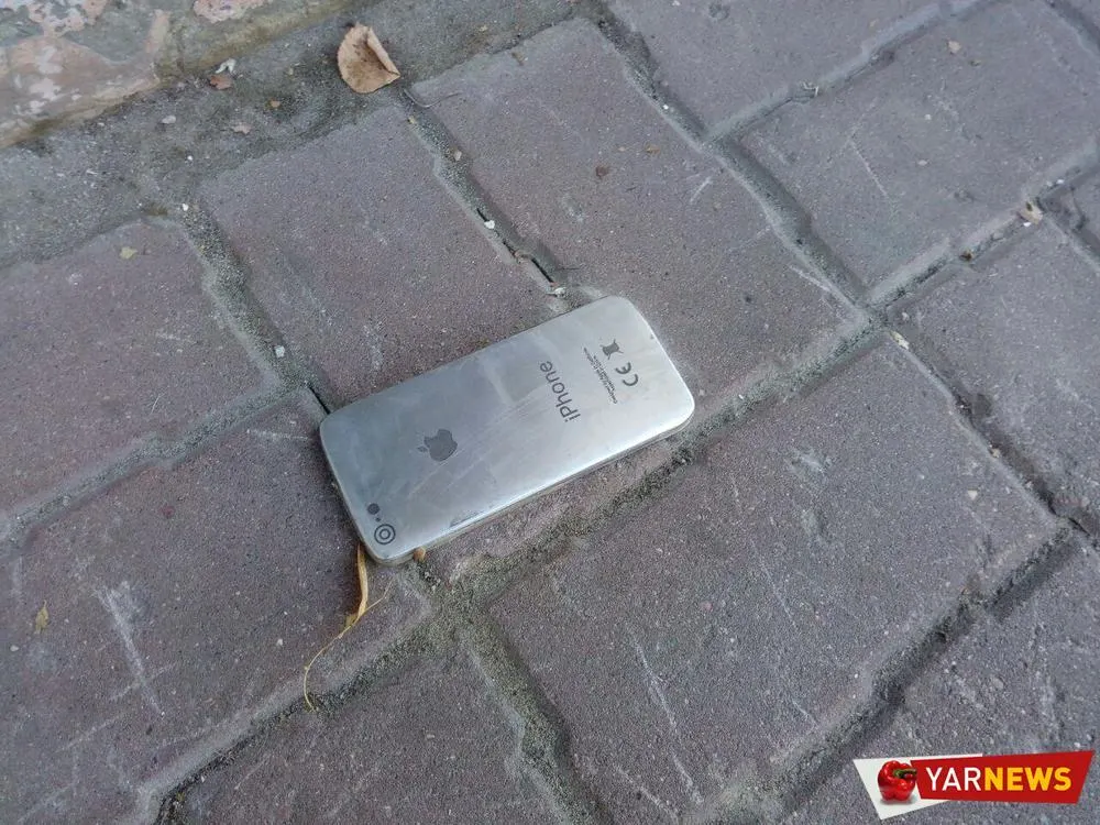 В Ярославле памятник потерянному айфону поменяет прописку
