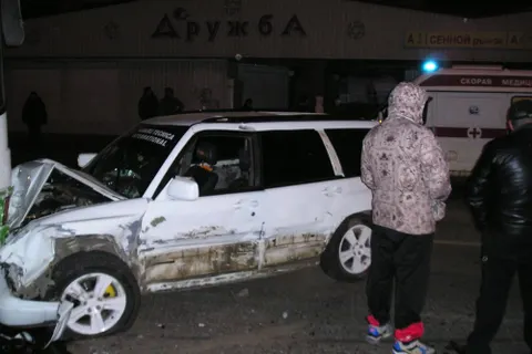 В Ярославской области столкнулись две машины и автобус