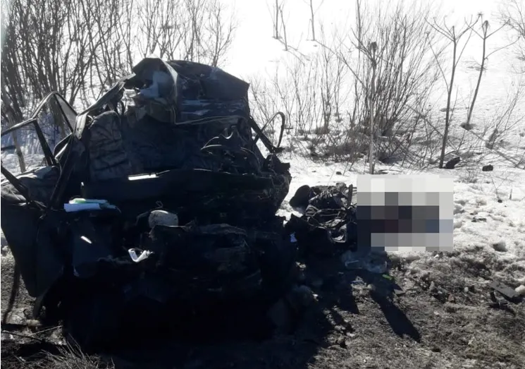 Под Ярославлем при столкновении с битумовозом погиб водитель «ВАЗа»
