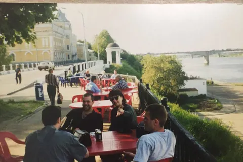 Какими были ярославцы в девяностых: фоторепортаж