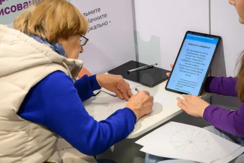Более 2 тысяч россиян проверили когнитивное здоровье в шаговой доступности