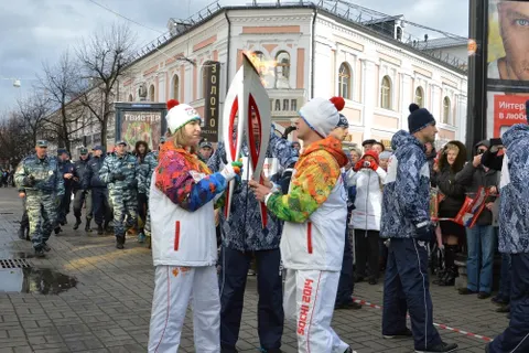 Ярославль стал столицей эстафеты Олимпийского огня. Фоторепортаж