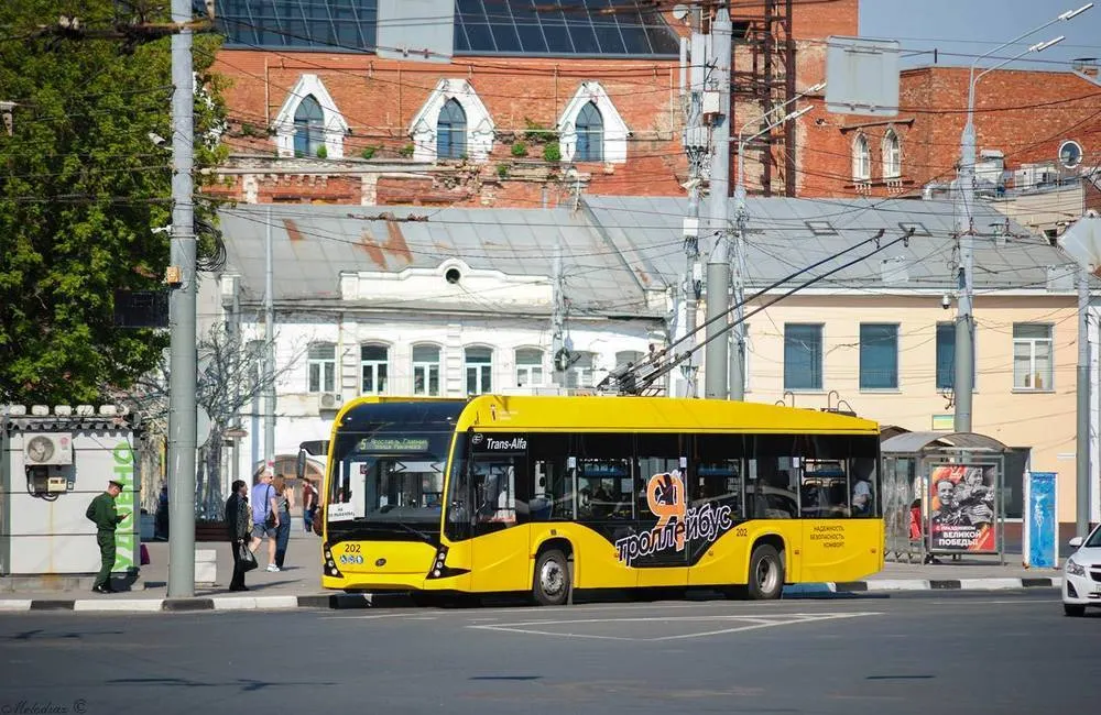 Новые ярославские троллейбусы подешевели почти в два раза