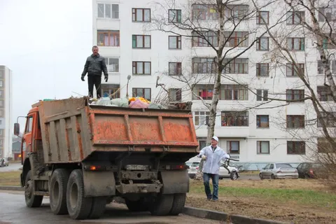 Почти пятьдесят тысяч ярославцев вышли на уборку города