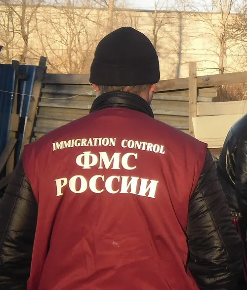 В Рыбинске нелегалы делали мороженое