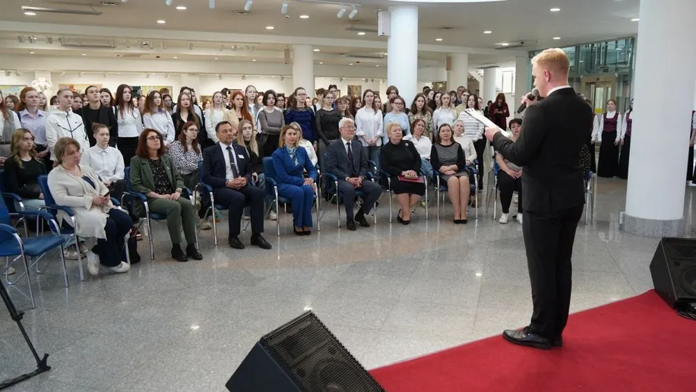 В Ярославле открылась выставка «Мы наследники Победы! Помним, гордимся!»