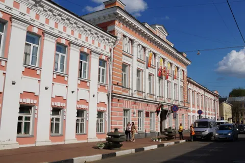 Власти Ярославля нашли цветочницы за 1,3 миллиона рублей