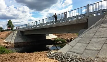 В Пошехонском районе построили новый мост через реку Маткома