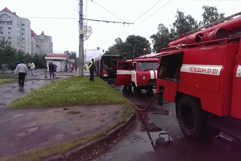 В центре Рыбинска горел троллейбус