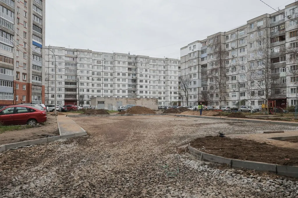 Глава Рыбинска обещает оштрафовать подрядчиков, просрочивших ремонт дворов