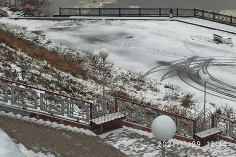 На Волге в Ярославле обнаружены масляные пятна
