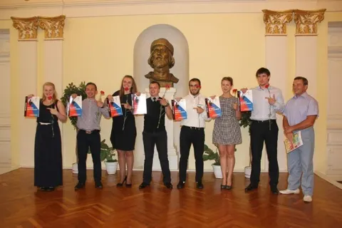 В Ярославле наградили лучших выпускников этого года